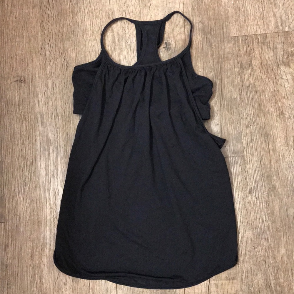 Sale💕 Lululemon built in bra top Sz 6